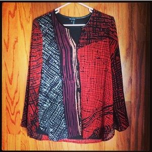 Long sleeve patterned top
